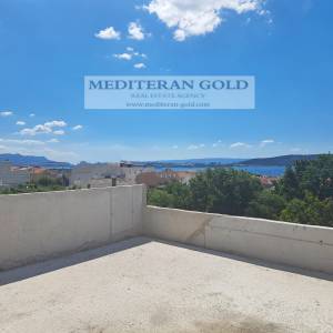 Kaštel Gomilica, novogradnja, cijena sa parkrnim mjestom 3.150€/m2