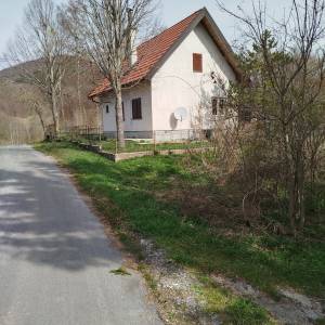 Kuća u Krivom Putu