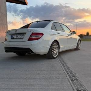 Mercedes-Benz C350 CDI 4 MATIC