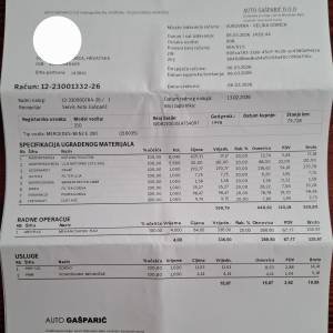Mercedes Benz E200