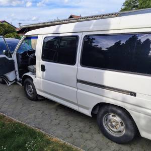 Mitsubichi l300 putničko vozilo