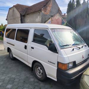 Mitsubichi l300 putničko vozilo