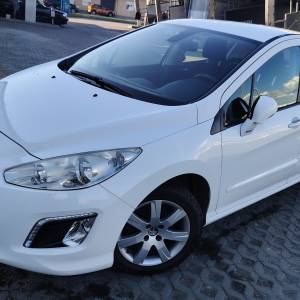 PEUGEOT 308 1,6 HDi Sportium 2