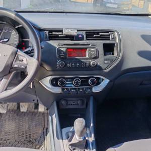 PRODAJE SE KIA RIO 2012 GODINA