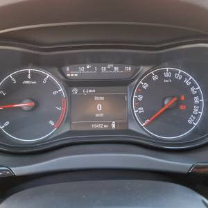 Prodaje se opel corsa e 1.4 turbo 2016g reg. 12.26.servisirana .