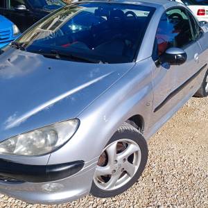 Prodaje se Peugeot Cabrio 1.6 i + LPG servo klima pali radi vozi