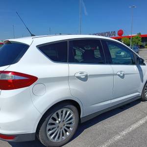 Prodajem Ford C max