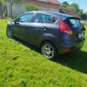 Prodajem Ford fiestu 1,25 TREND 2010