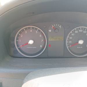 Prodajem polovni automobil