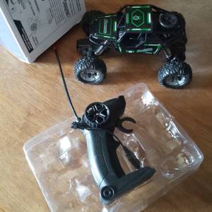 RC 4x4 Automobil na daljinski zeleni i crveni