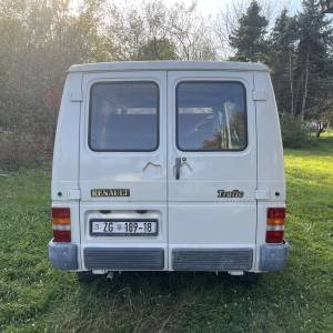 Renault Trafic T 313, kombi za preurediti u kampera ili za prevoz robe