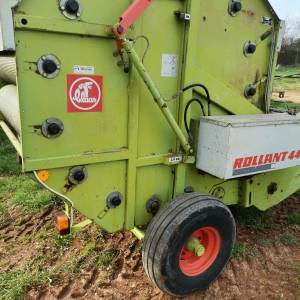 Rolo balirka Claas