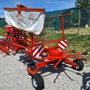 Sakupljač sijena KUHN GA 4101 GM