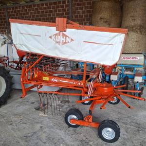 Sakupljač sijena KUHN GA 4101 GM