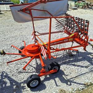 Sakupljač sijena KUHN GA 4101 GM