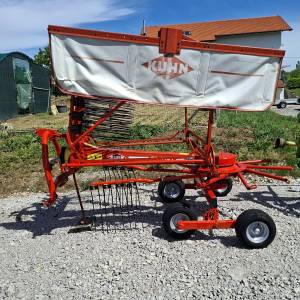 Sakupljač sijena KUHN GA 4101 GM