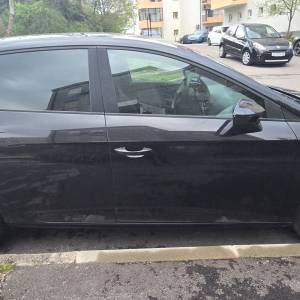 Seat Leon -1,6 TDI, 66KW, registriran do 19.05.2027, 2 seta felgi