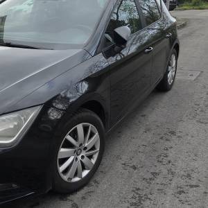 Seat Leon -1,6 TDI, 66KW, registriran do 19.05.2027, 2 seta felgi