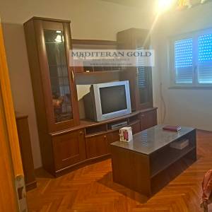 Split, Kamen, trosoban stan u privatnoj kući