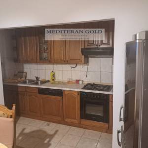 Split, Kamen, trosoban stan u privatnoj kući