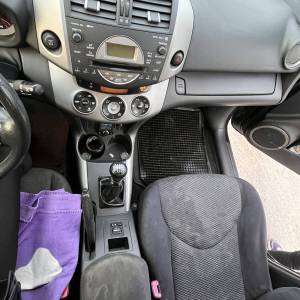 Toyota RAV4 2.2-4D LIMITED- reg.04/2027-garažiran
