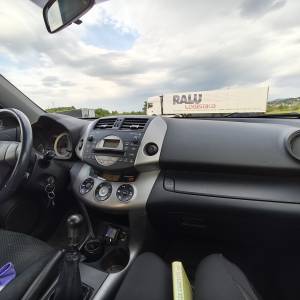 Toyota RAV4 2.2-4D LIMITED- reg.04/2027-garažiran