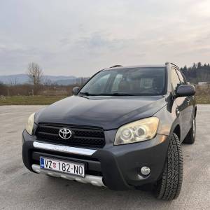 Toyota RAV4 2.2D-4D LIMITED-reg.04/2027-garažiran
