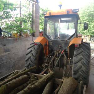 traktor Renault Pales 230