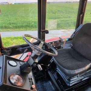 TRAKTOR U ORGINAL STANJU