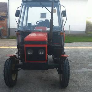 traktor zetor 6211 90 g