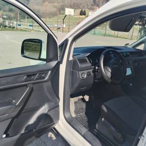 VW Caddy 2.0 TDI DSG