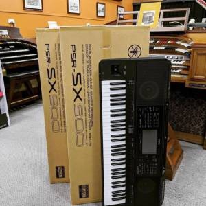 Yamaha PSR-SX920 , Yamaha Genos2 76-key,  Yamaha MONTAGE M8X