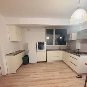 Zagreb - Trešnjevka, Kučerina, 2,5-sobni stan 57m2, loggia, dvorište