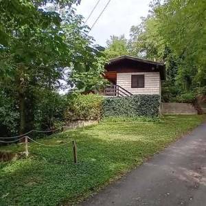 Zlatar - (Bistrica), vikendica, lijepa zelena parcela, pečenjara, PM