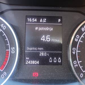 2017 kuka DSG F1 243tkm Škoda Superb combi 1.6 TDI