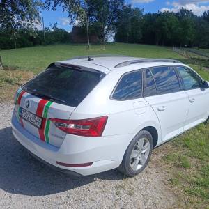 2017 kuka DSG F1 243tkm Škoda Superb combi 1.6 TDI