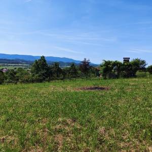BEDEKOVČINA - Građevinsko zemljište 1.339 m2 s dva izlaza na cestu!