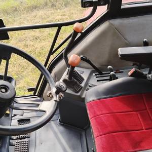 CASE 4230  traktor