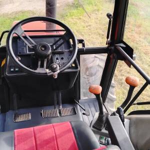 CASE 4230  traktor
