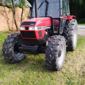 CASE 4230  traktor