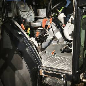 Deutu Fahr Agrofarm 100