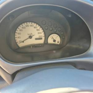 Ford Ka 1.3 i 44 kW bez hrđe 80000 km mala potrošnja