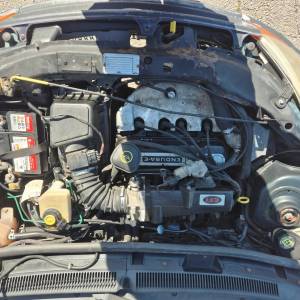 Ford Ka 1.3 i 44 kW bez hrđe 80000 km mala potrošnja