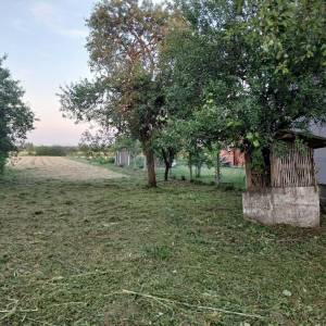 Građevinsko imanje 1.958 m² uz glavnu cestu – Općina Crnac