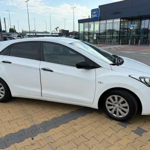 Hyundai I30 1.6 CRDI..2017g..Reg godinu dana..Nije uvoz..118000km