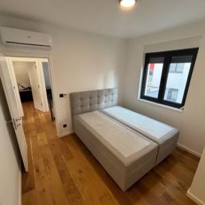 IZNAJMLJUJE SE STAN U ZAGREBU ( RUDEŠ )