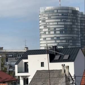 IZNAJMLJUJE SE STAN U ZAGREBU ( RUDEŠ )