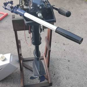 Izvanbrodski motor Tomos 4.8 KS – kratka osovina, hod naprijed- nazad