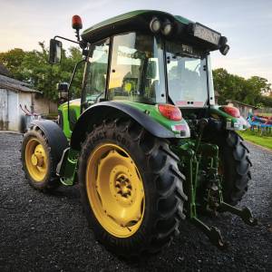 John Deere 5090R