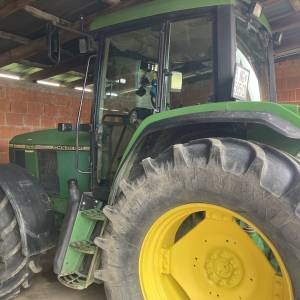 John Deere 6900